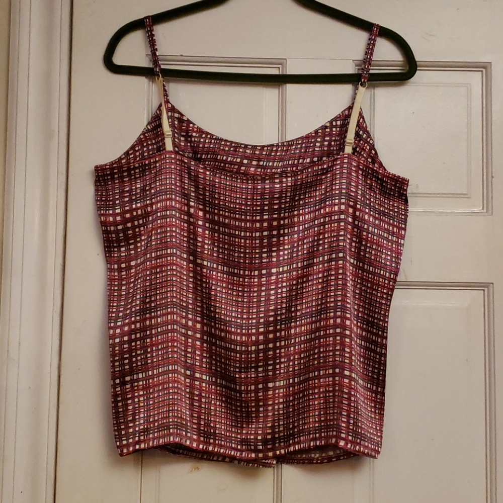 NEW YORK & COMPANY CAMISOLE SIZE LARGE - Picture 8 of 8